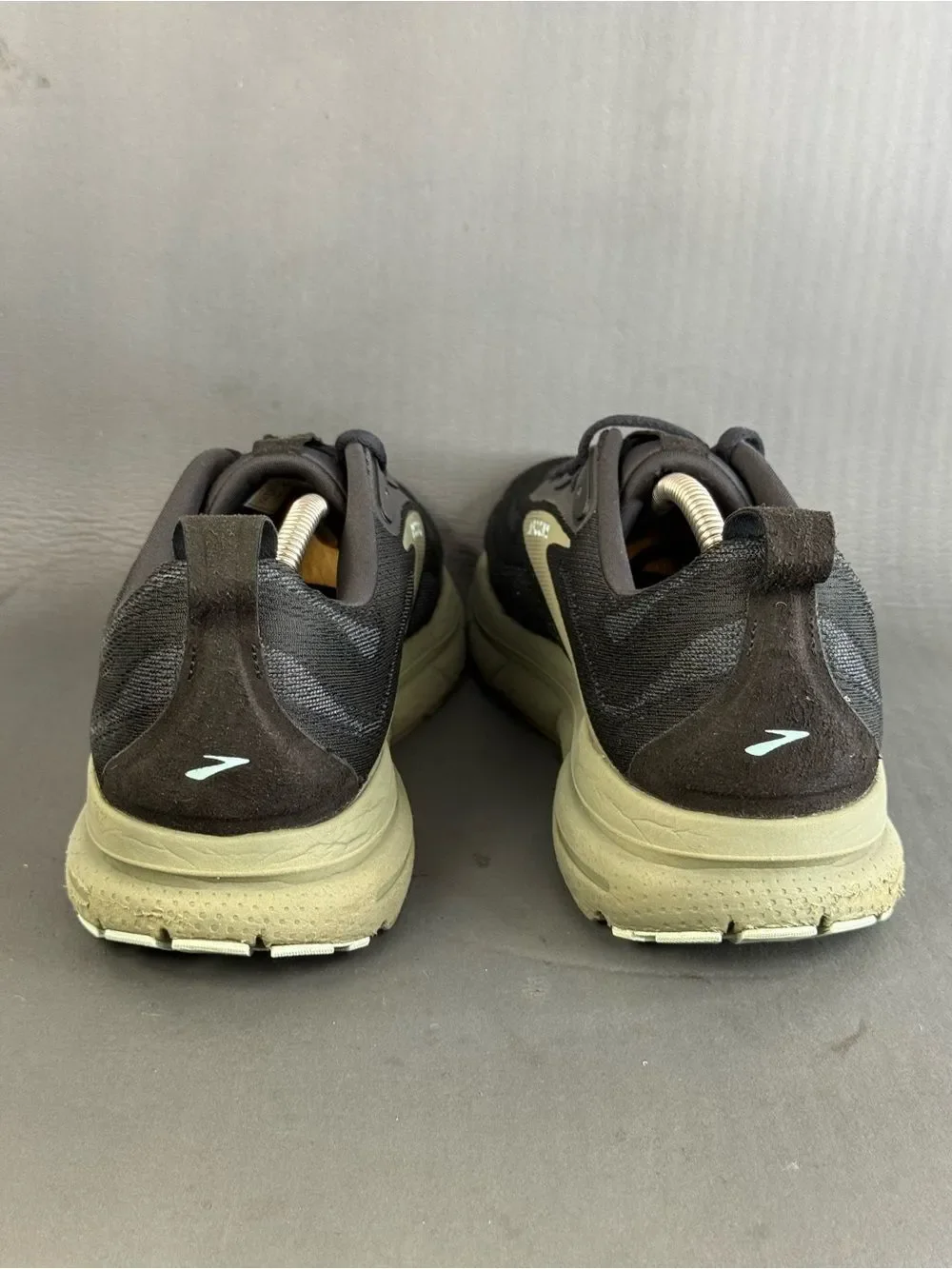 Brooks Men's Trace 4 running athletic sneaker shoes size 12